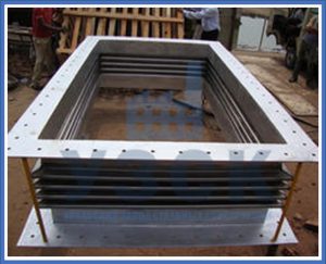 прямоугольные линзовые компенсаторы в Хабаровске