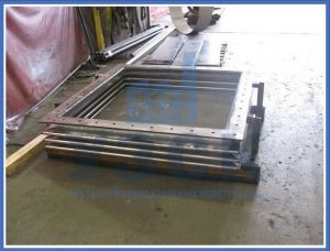 прямоугольные линзовые компенсаторы в Хабаровске